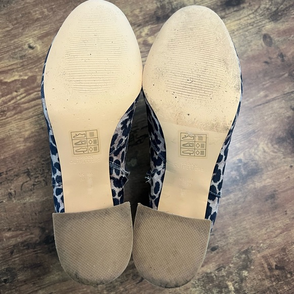 Urban Outfitters size 8 leopard print boots. Gently used. No scuffs or stains. - Picture 4 of 4